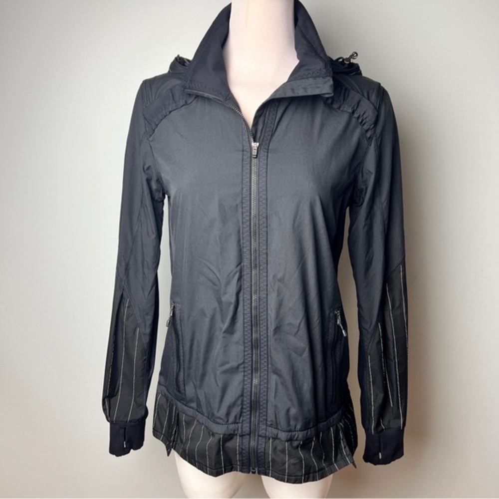 Lululemon Athletica Black Hustle Run Jacket | Removable Hood | Women’s Size 8 - Picture 1 of 15